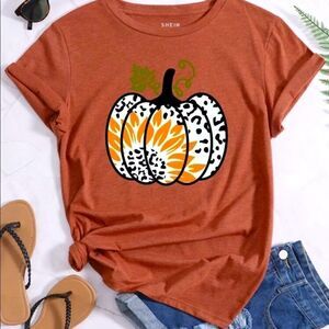 NWT Cute Fall Themed T-Shirt